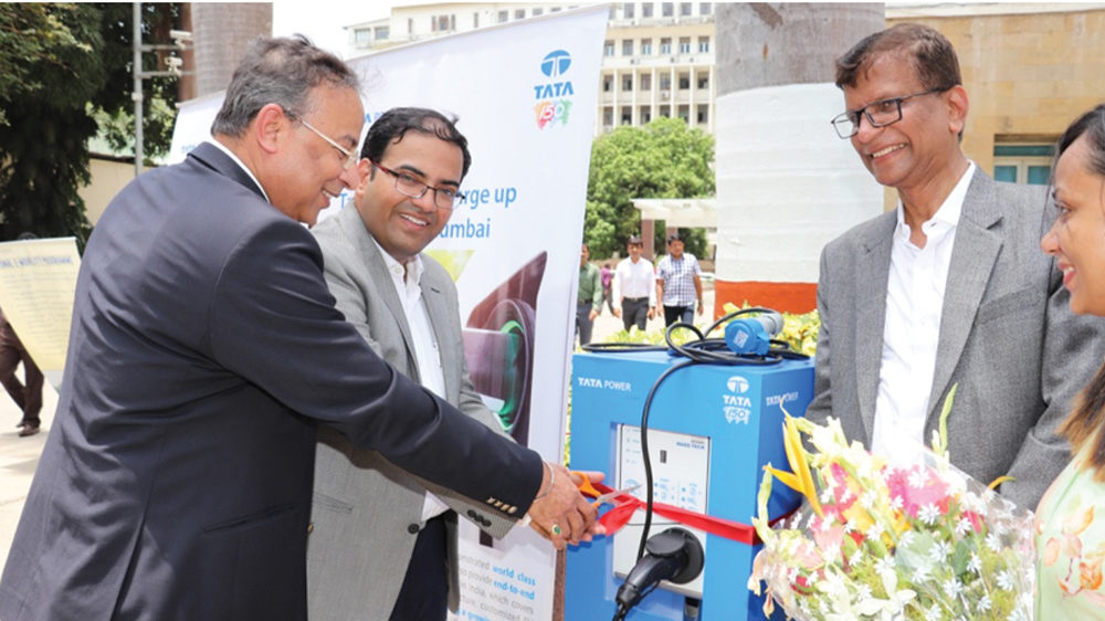 Tata Motors, Maharashtra Govt join hands to promote e-mobility
