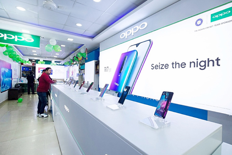 Oppo sets up manufacturing base in India