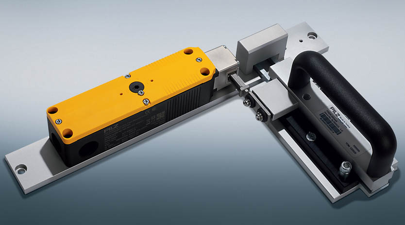 New versions of the safety bolt PSENbolt from Pilz