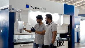 Two TRUMPF Technicians are looking at parameters of a TRUMPF bending machine