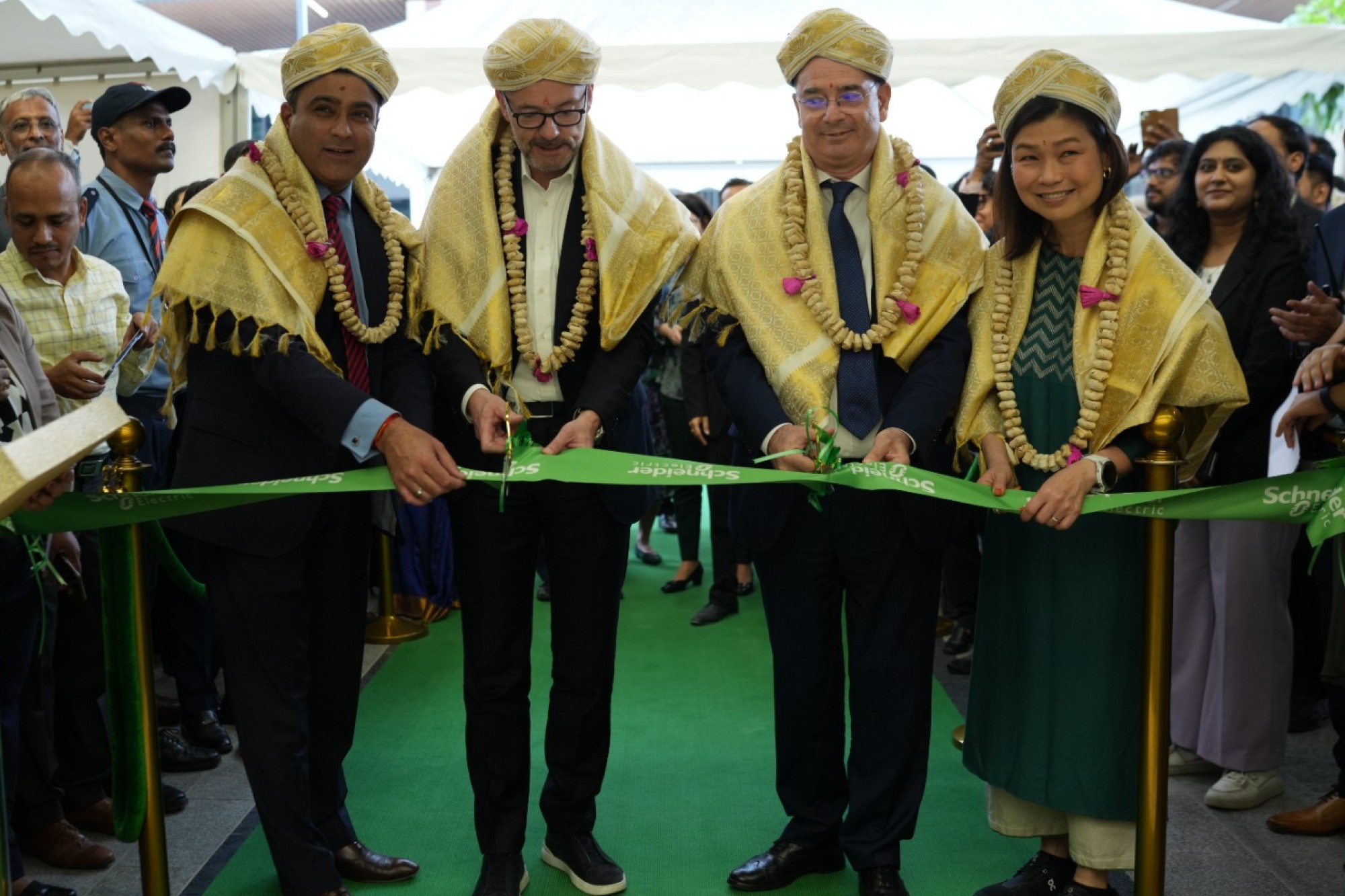 Schneider Electric opens an innovation campus in Bengaluru