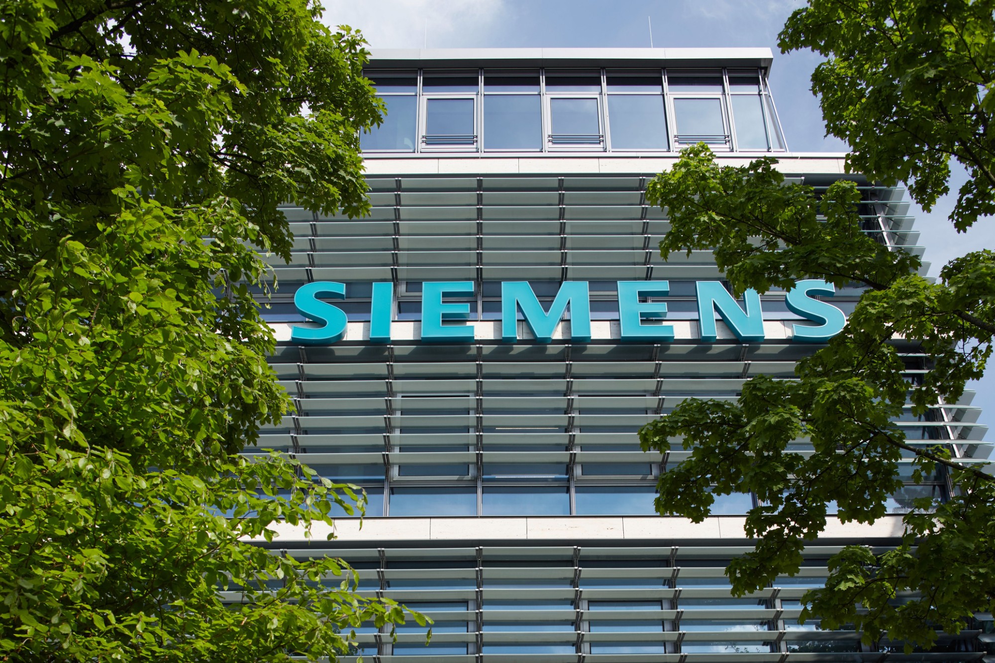 Siemens to equip India’s first high-speed rail line