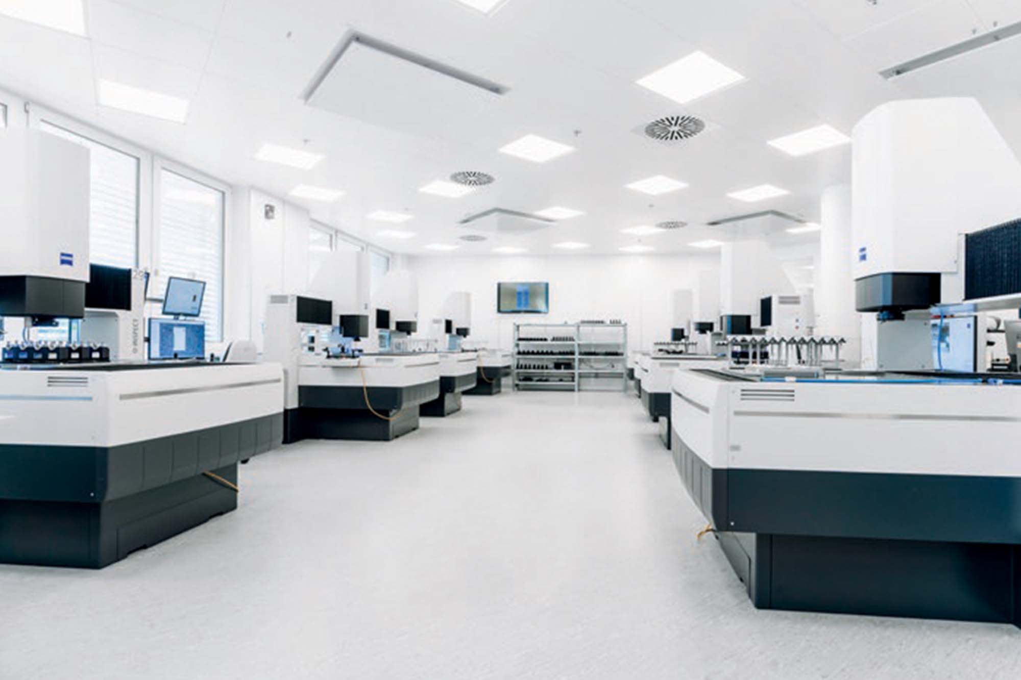 Handle challenging quality requirements in medical plastics with responsibility